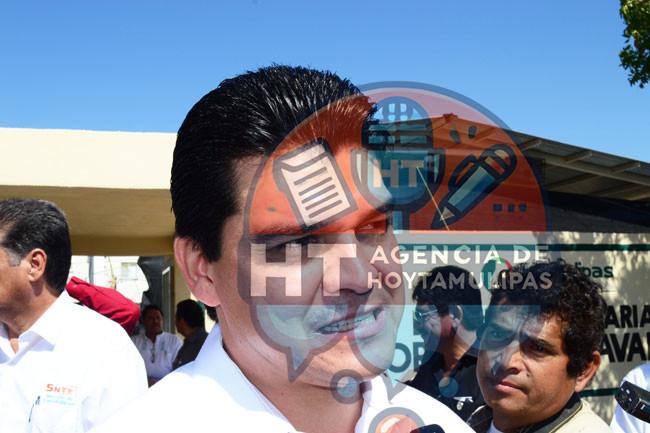 Sobran 80 comisionados en el SNTE: Méndez Salas Sobran 80 comisionados en el SNTE: Méndez Salas