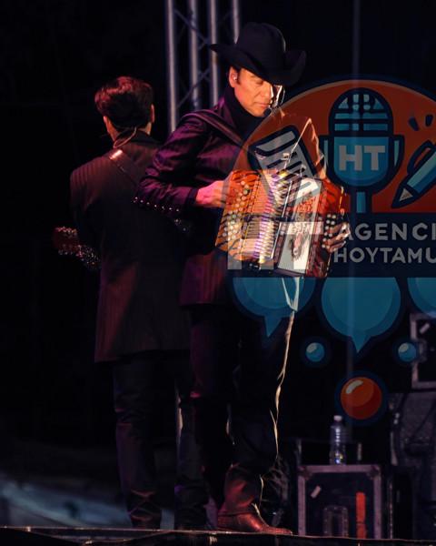 Los Tigres Los Tigres