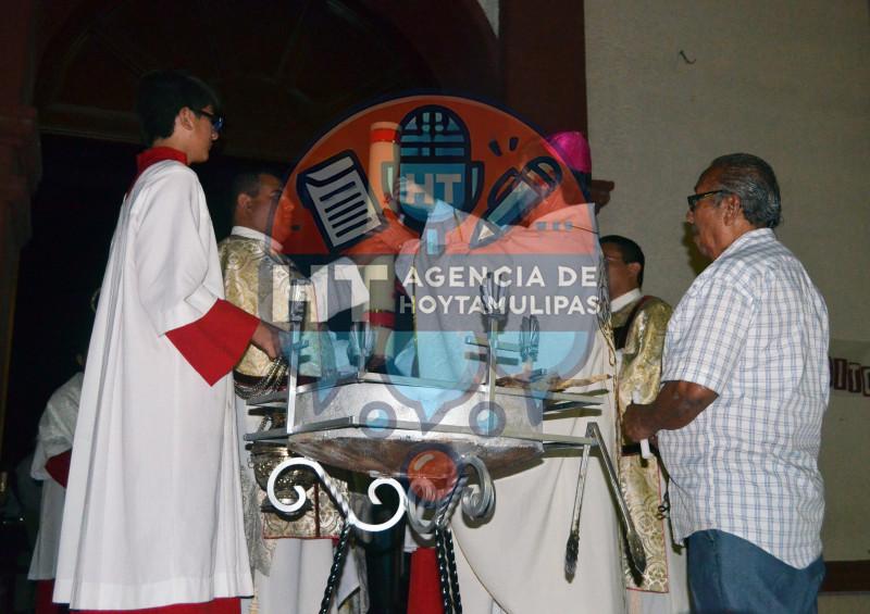 Misa de bendición del agua y del fuego Misa de bendición del agua y del fuego