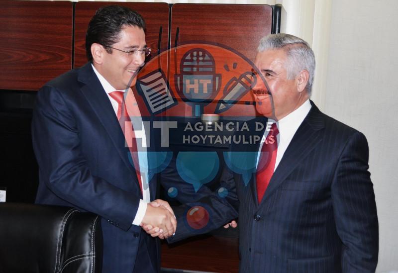 Presentan a delegado de la PROFECO Presentan a delegado de la PROFECO