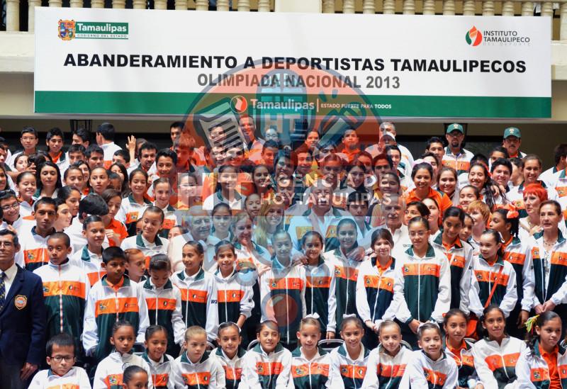 Abanderamiento a deportistas tamaulipecos Abanderamiento a deportistas tamaulipecos