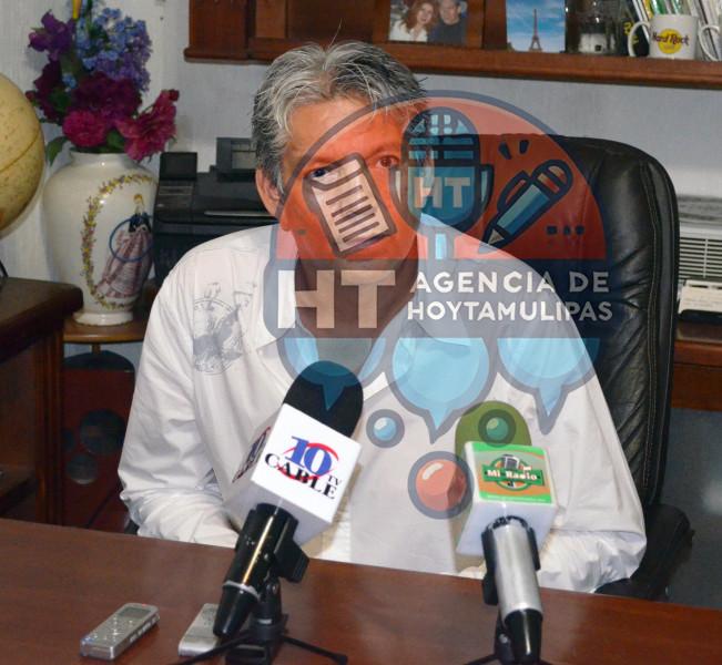 Nazario Barrón Villanueva Dirigente de liberales en Acción Nazario Barrón Villanueva Dirigente de liberales en Acción