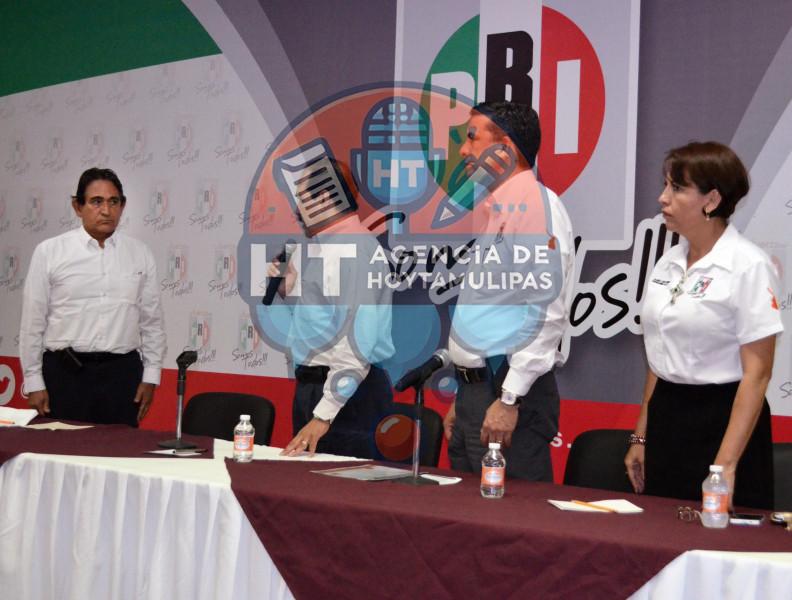 Toma de protesta a delegado del CEN del PRI en TAMAULIPAS Toma de protesta a delegado del CEN del PRI en TAMAULIPAS