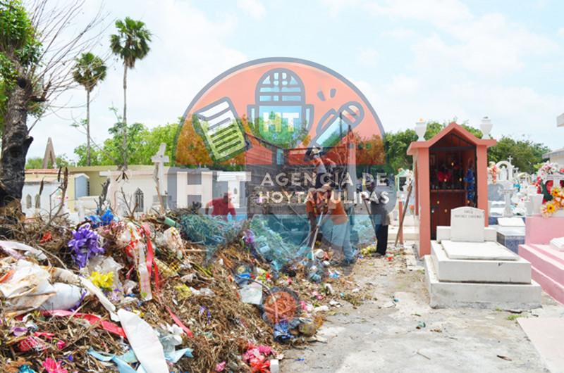 Visitarían 25 mil personas a panteones de Matamoros el día 10 Visitarían 25 mil personas a panteones de Matamoros el día 10