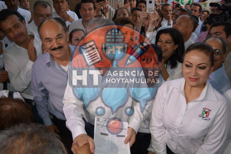 José Elías Leal José Elías Leal