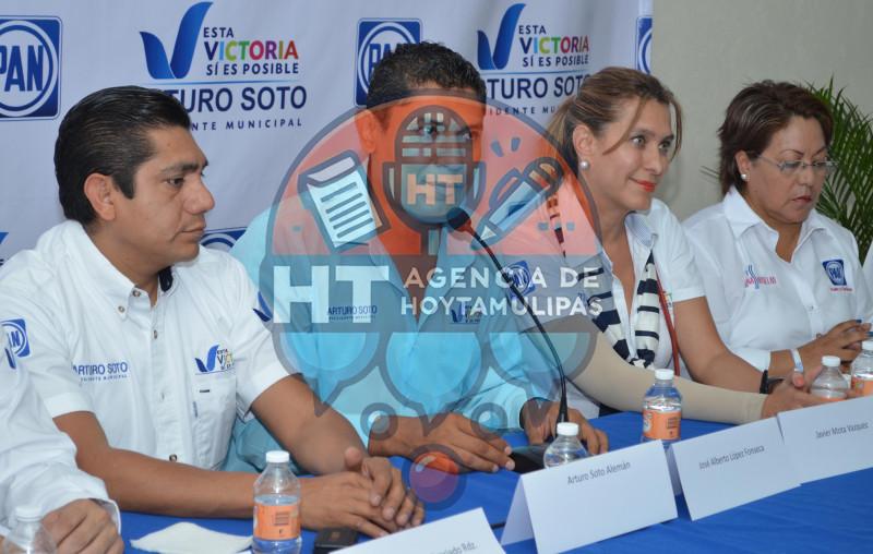 Rueda de prensa Arturo Soto Rueda de prensa Arturo Soto