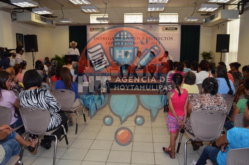 Entrega de apoyos Entrega de apoyos