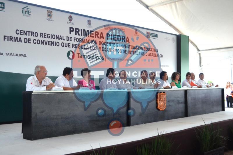 Primera piedra Primera piedra