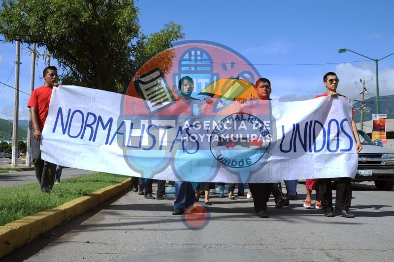 Manifestación de maestros Manifestación de maestros