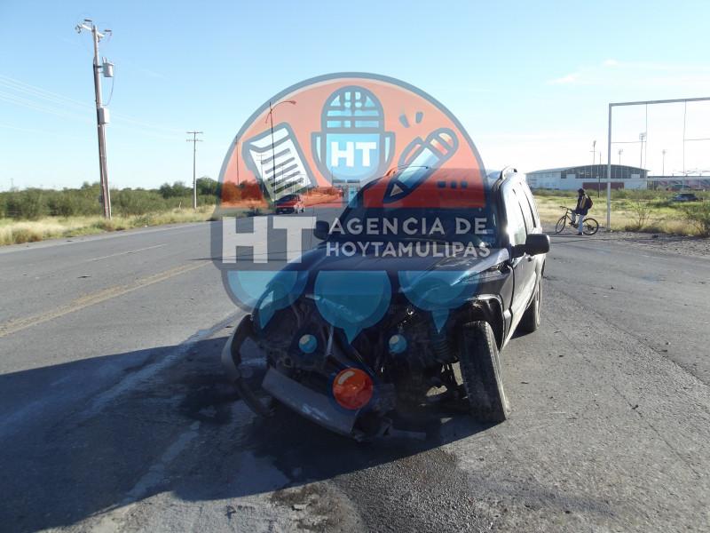 Estrella su jeep contra un trailer en Nuevo Laredo Estrella su jeep contra un trailer en Nuevo Laredo