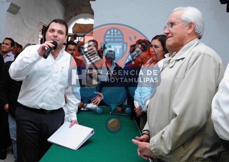 Carlos Morris Torre Carlos Morris Torre