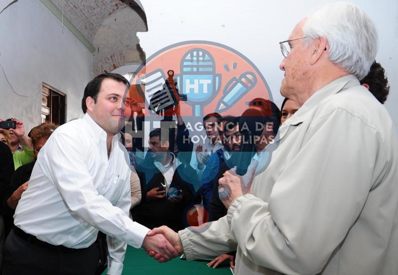 Carlos Morris Torre Carlos Morris Torre