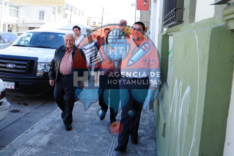 Carlos Morris Torre Carlos Morris Torre