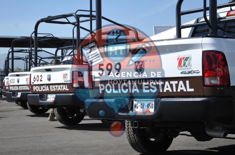 Egidio Torre Cantú, entrega apoyos Egidio Torre Cantú, entrega apoyos