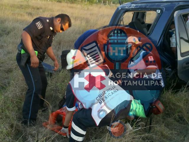 Cruz Roja atiende a la familia herida Cruz Roja atiende a la familia herida