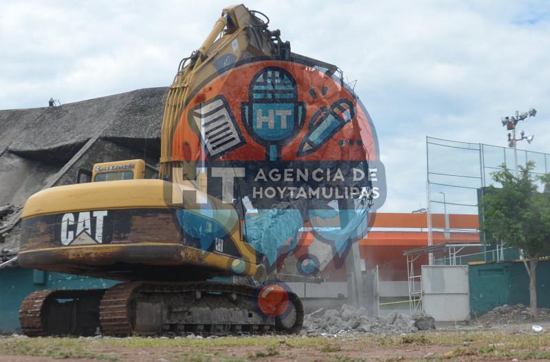 Retiran escombros del Praxédis Balboa Retiran escombros del Praxédis Balboa