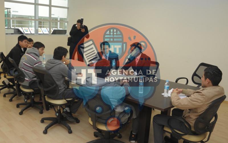 Protestan alumnos de CBTIS 24 Protestan alumnos de CBTIS 24