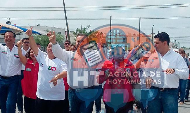 Recorre Edgar Melhem hasta por 10 horas su distrito Recorre Edgar Melhem hasta por 10 horas su distrito