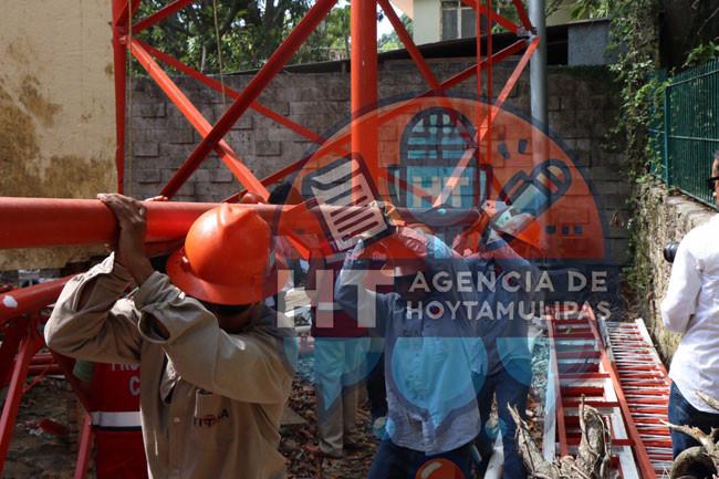 Desmantelan antena Desmantelan antena