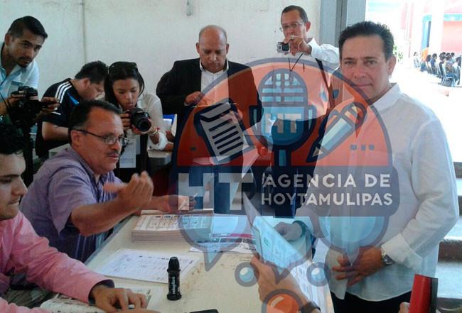 Eugenio Hernández Flores Eugenio Hernández Flores