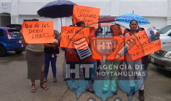 Manifestantes Manifestantes