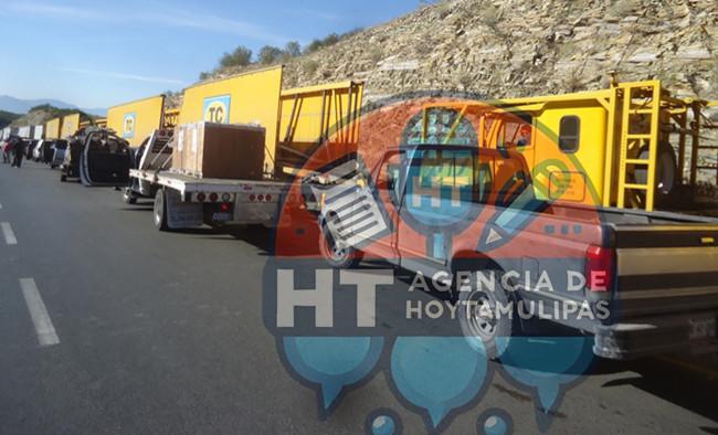 Trailero muere calcinado Trailero muere calcinado