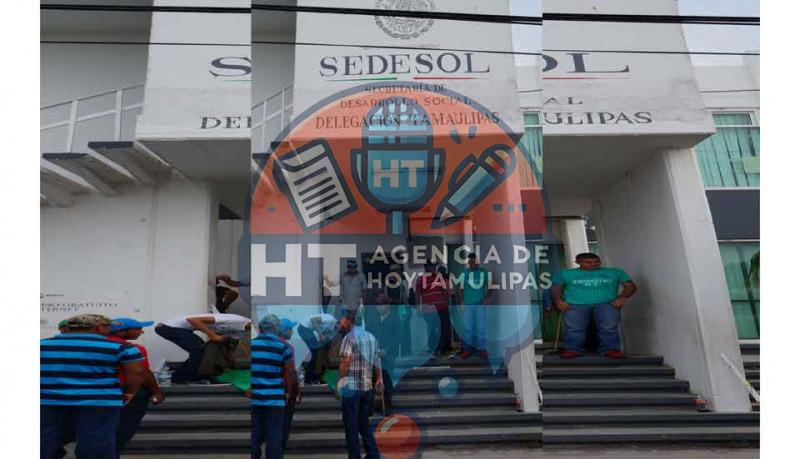 campesinos campesinos