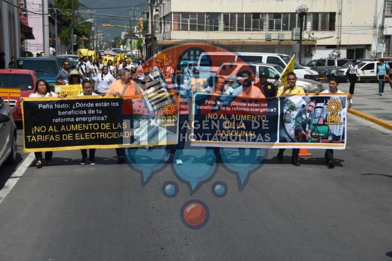 Alto a la gasolina y la luz: PRD Tamaulipas Alto a la gasolina y la luz: PRD Tamaulipas