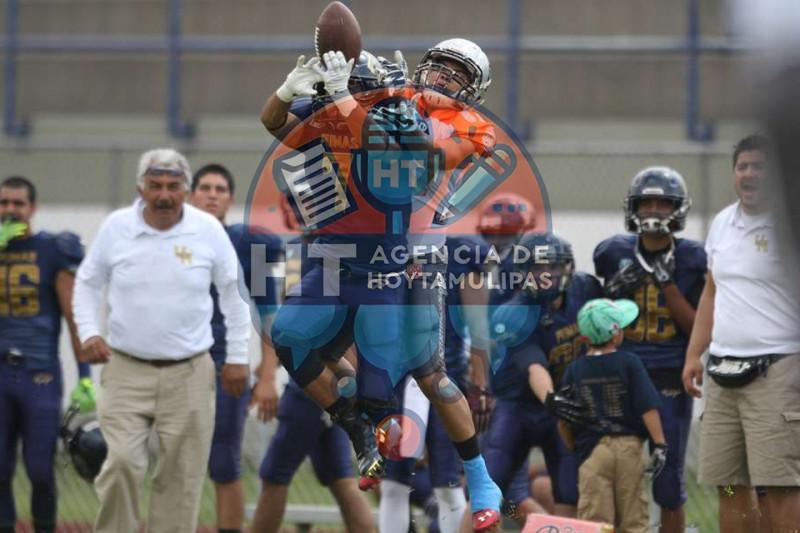 Jugadores del Correcaminos y Pumas de Acatlán Jugadores del Correcaminos y Pumas de Acatlán
