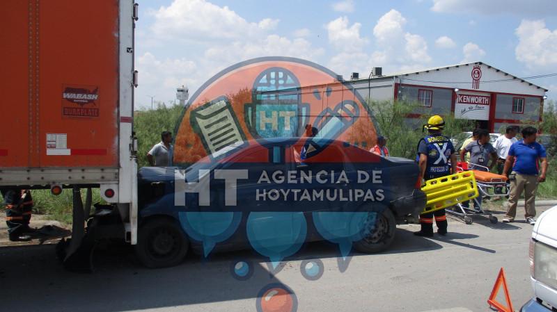 Dos lesionados en accidente de Nuevo Laredo Dos lesionados en accidente de Nuevo Laredo