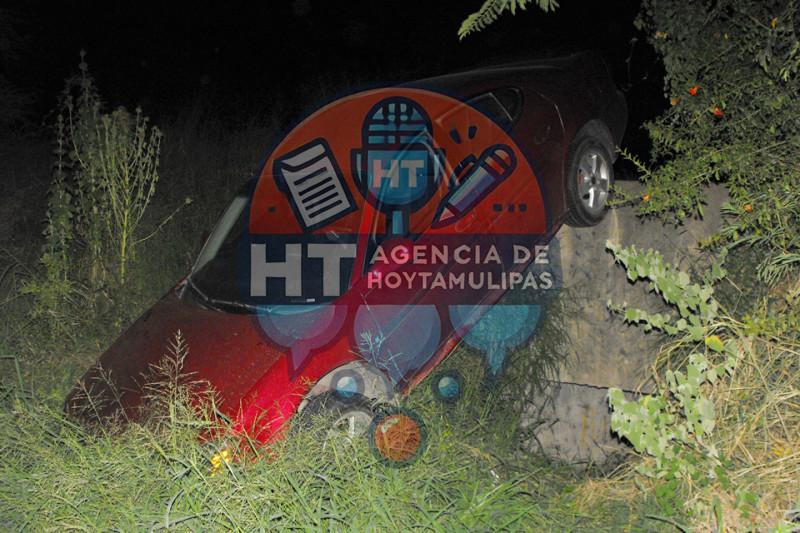 Auto en canal Auto en canal