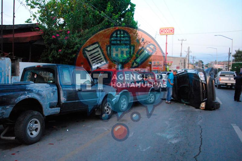 Volcadura en Nuevo Laredo Volcadura en Nuevo Laredo