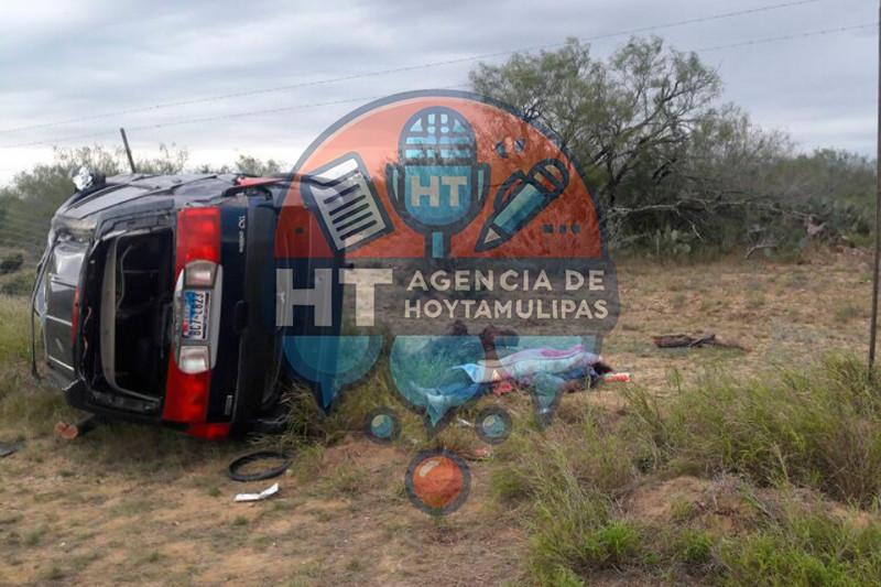 Volcadura en ribereña Volcadura en ribereña