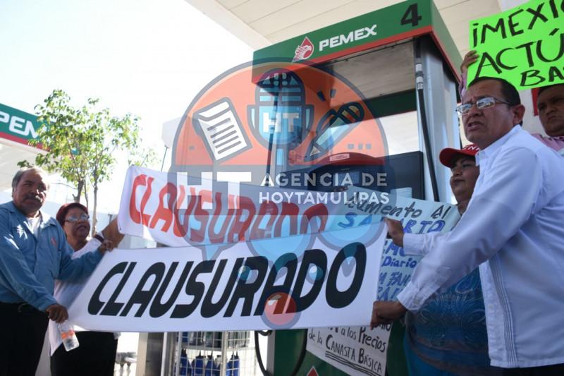 Protesta contra el aumento a la gasolina en Victoria Protesta contra el aumento a la gasolina en Victoria