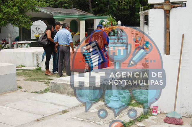 Extremar�n vigilancia a tumbas abandonadas en Altamira