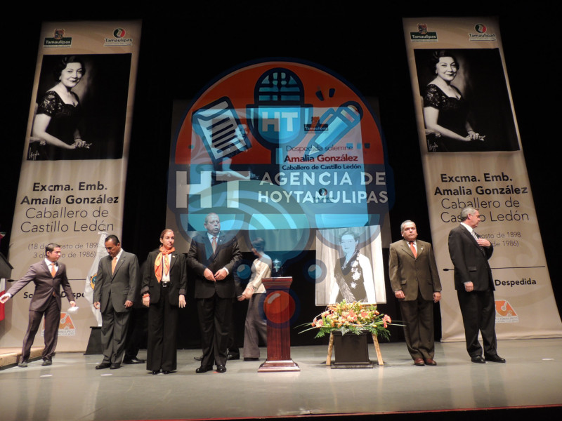 Homenaje a Amalia G. de Castillo Ledn