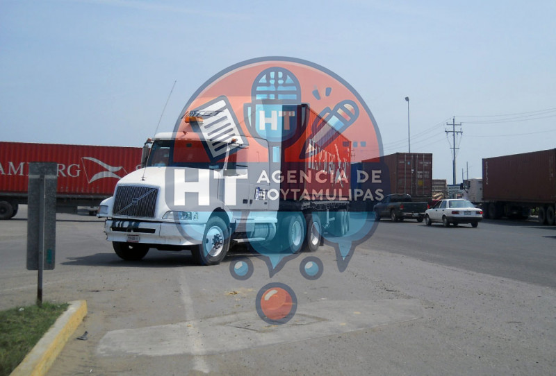 Suspenden actividades transportistas en el sur de Tamaulipas