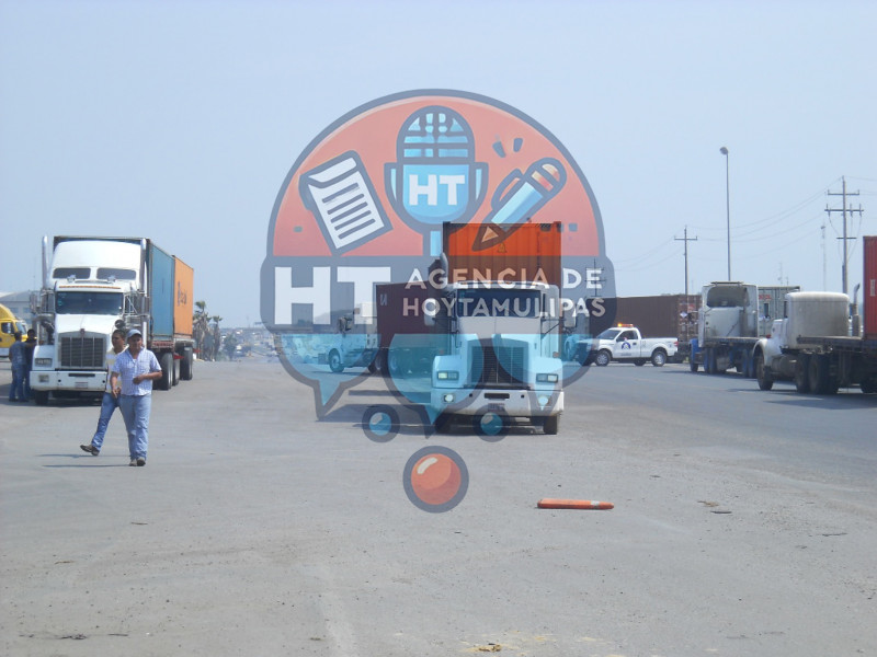 Exigen permisos a transportistas 