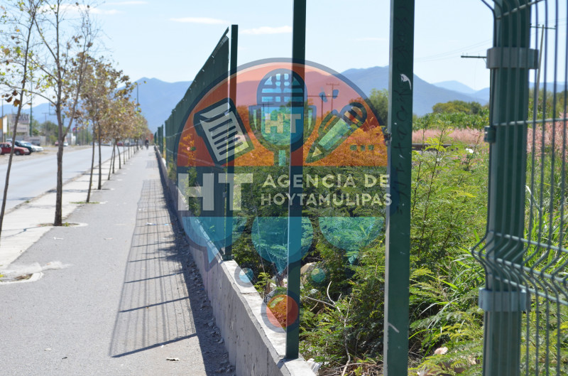 Robo de reja perimetral en el Eje vial