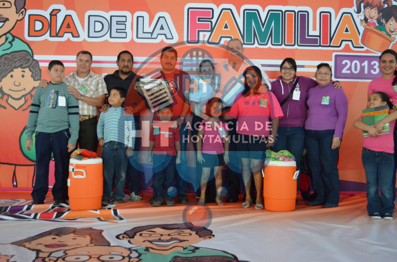 Festejo del Dia de la Familia