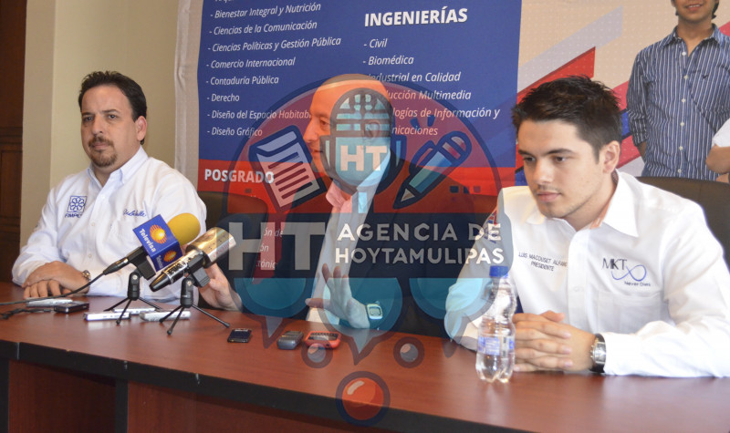 Rueda de prensa Roy Campos