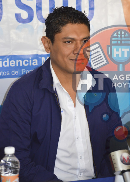 Rueda de prensa Arturo Soto Alem�n 