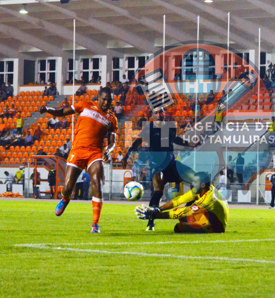 Correcaminos vs Estudiantes Altamira 