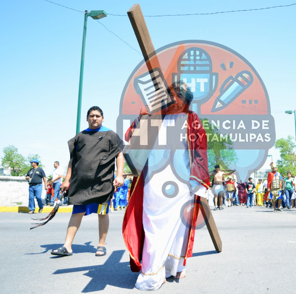 Escenificaci�n Viacrucis