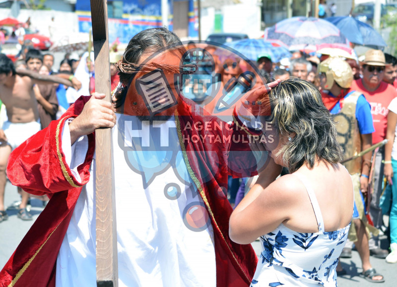 Escenificaci�n Viacrucis