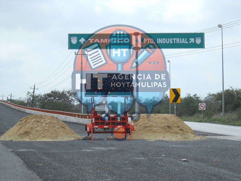 Roban se�alamientos viales en Altamira