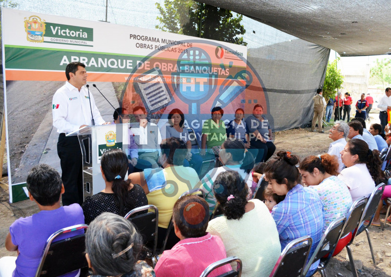 Construcci�n de banquetas 