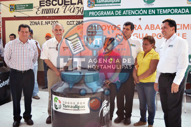 Entrega de tinacos