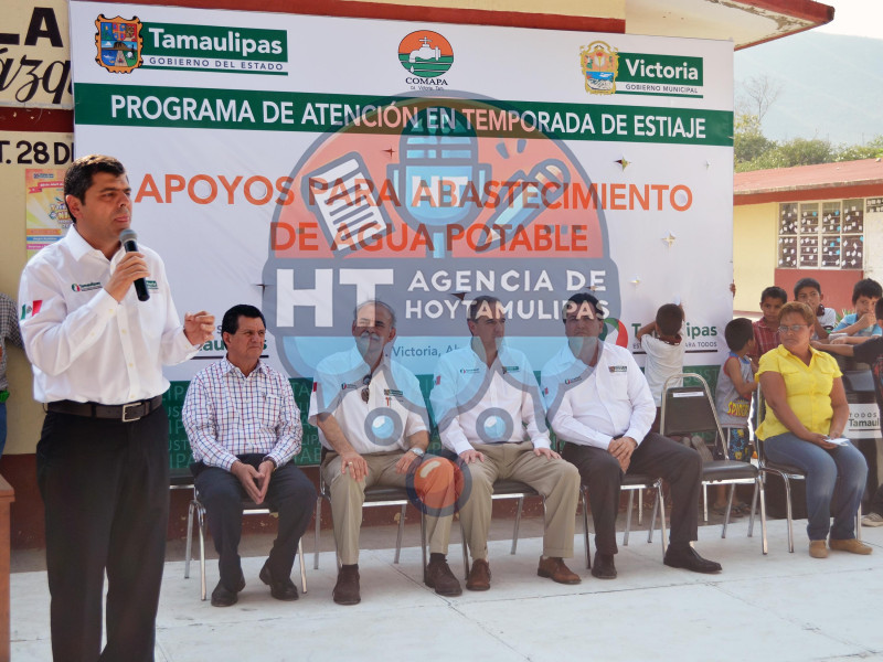Entrega de tinacos