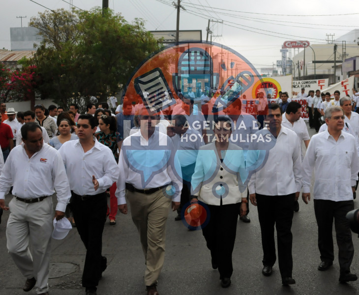 Encabezan candidatos del PRI desfile del 1 de mayo en Victoria